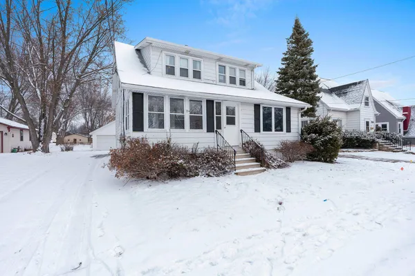$299,900 | 1343 Eliza Street, Green Bay, WI 54301