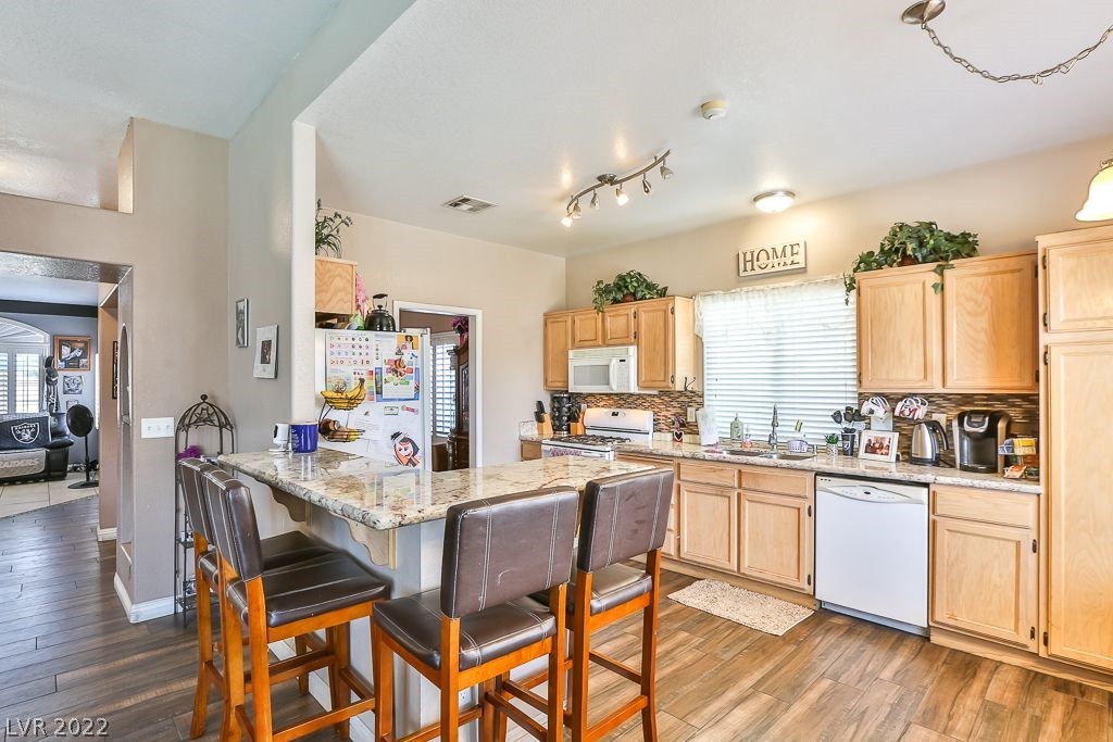 440 Nancy Drive Henderson, NV 89015 - Photo 15 of 46