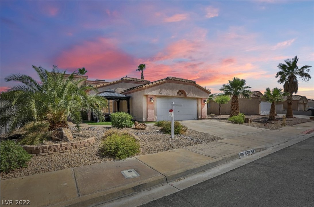 440 Nancy Drive Henderson, NV 89015 - Photo 4 of 46