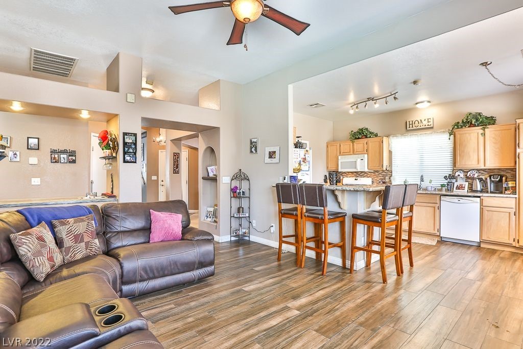 440 Nancy Drive Henderson, NV 89015 - Photo 9 of 46