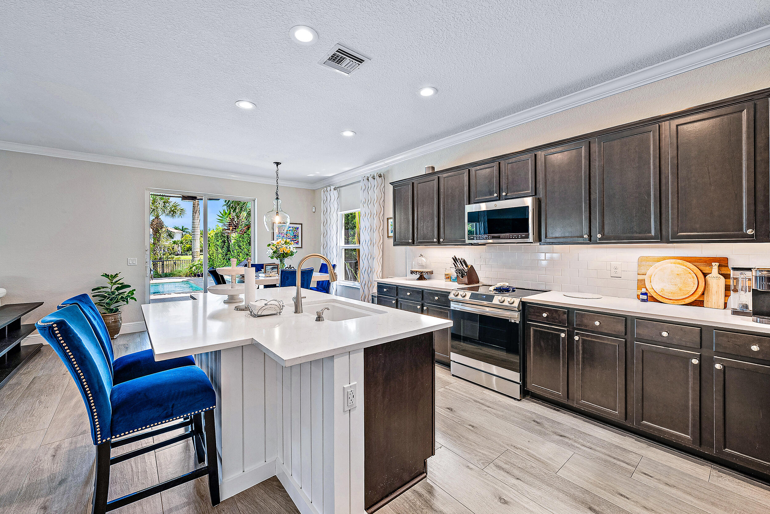 123 Behring Way Jupiter, FL 33458 - Photo 11 of 59 Kitchen