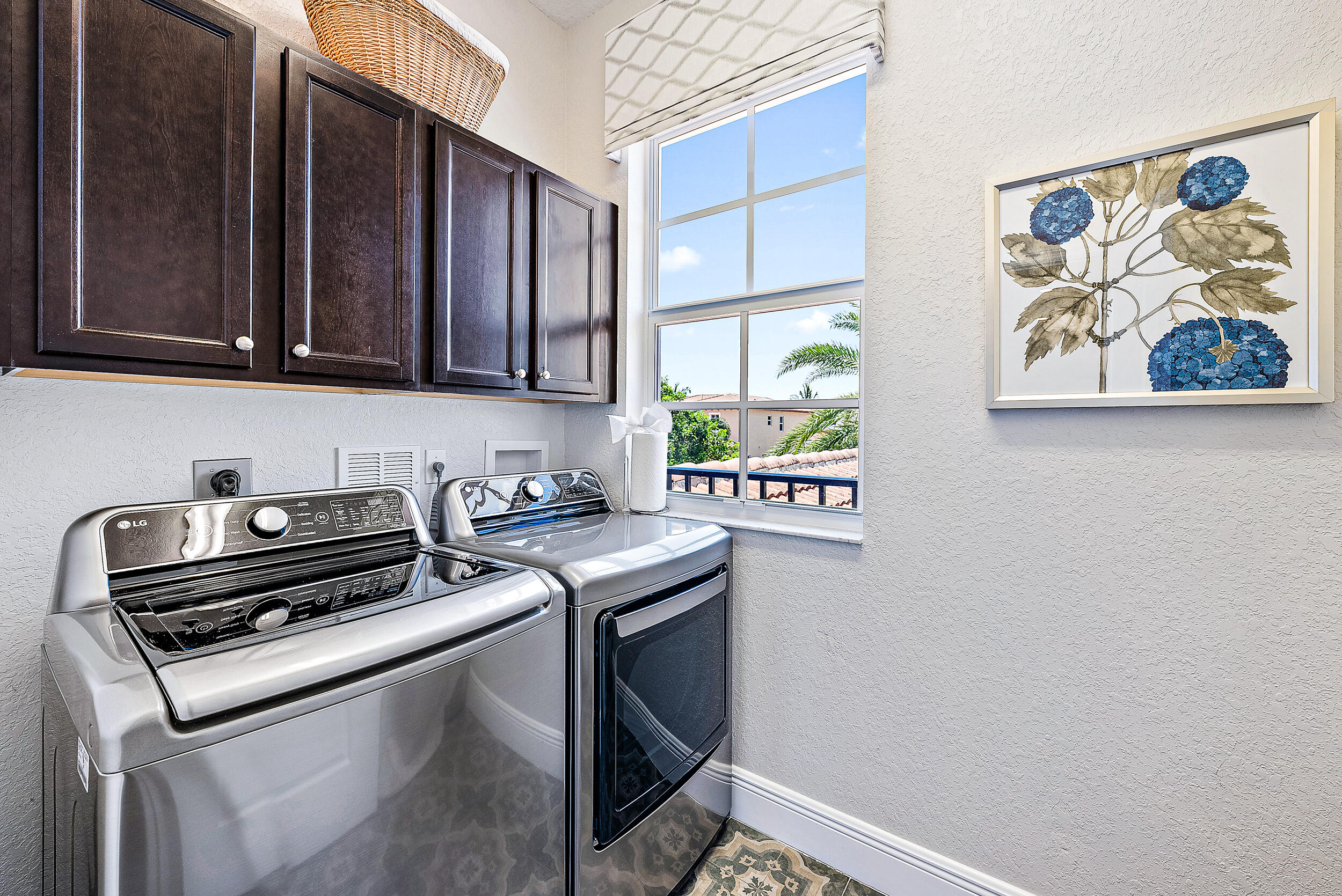 123 Behring Way Jupiter, FL 33458 - Photo 29 of 59 Laundry