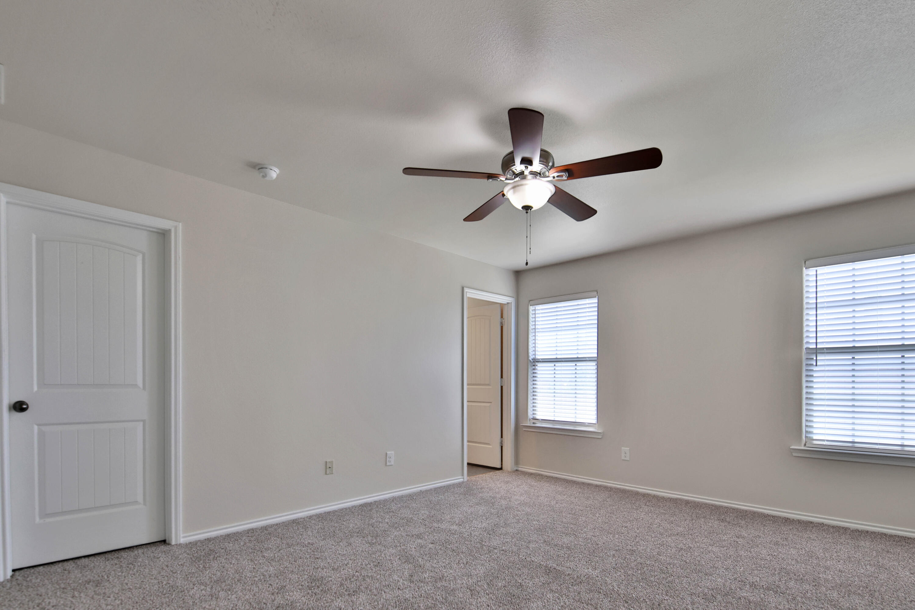 6923 96th Street Lubbock, TX 79424 - Photo 23 of 38 IMG_9505