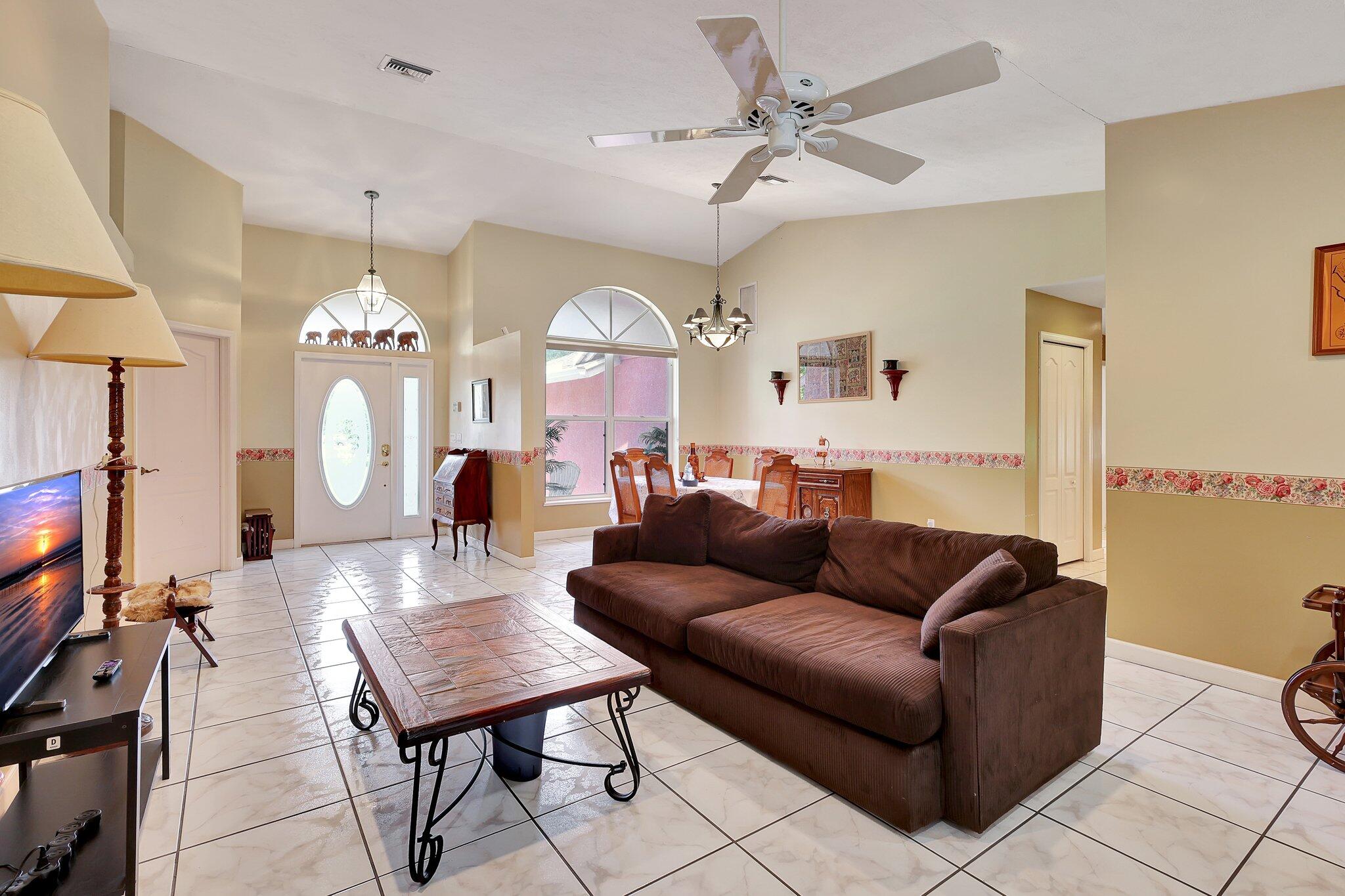 1624 Southwest Gregor Way Stuart, FL 34997 - Photo 17 of 69 Living Room