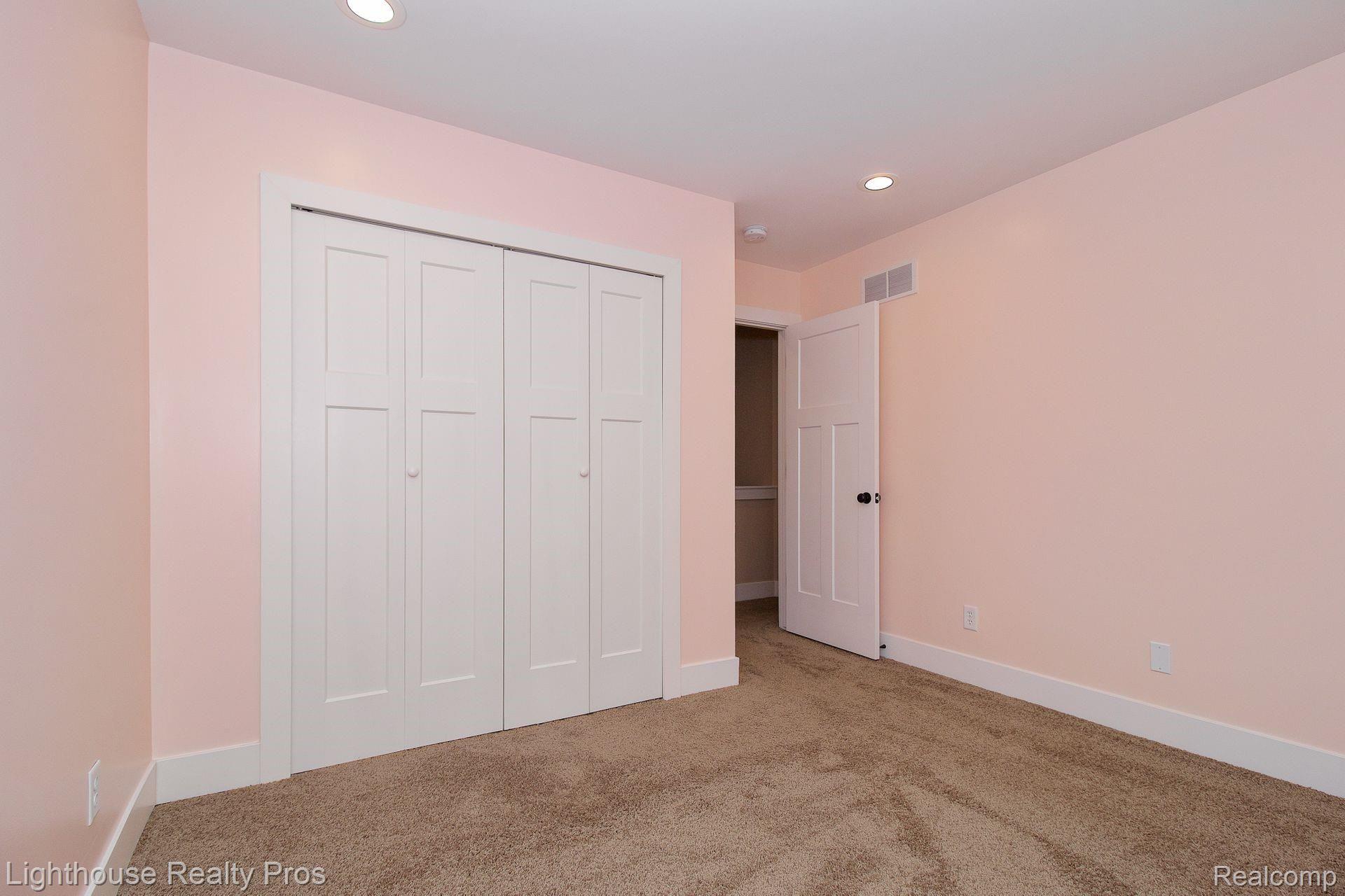 2897 Fisher Road Howell, MI 48855 - Photo 25 of 37 Bedroom freshly painted