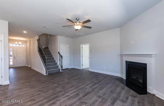1015 Hot Rod Road New Bern, NC 28562 - Photo 30 of 38 (No Fireplace: 357 Copper Creek Drive) Photos are of the same floor plan in a different community. Color selections, features and finishes may vary. Pictures are for layout purposes only.