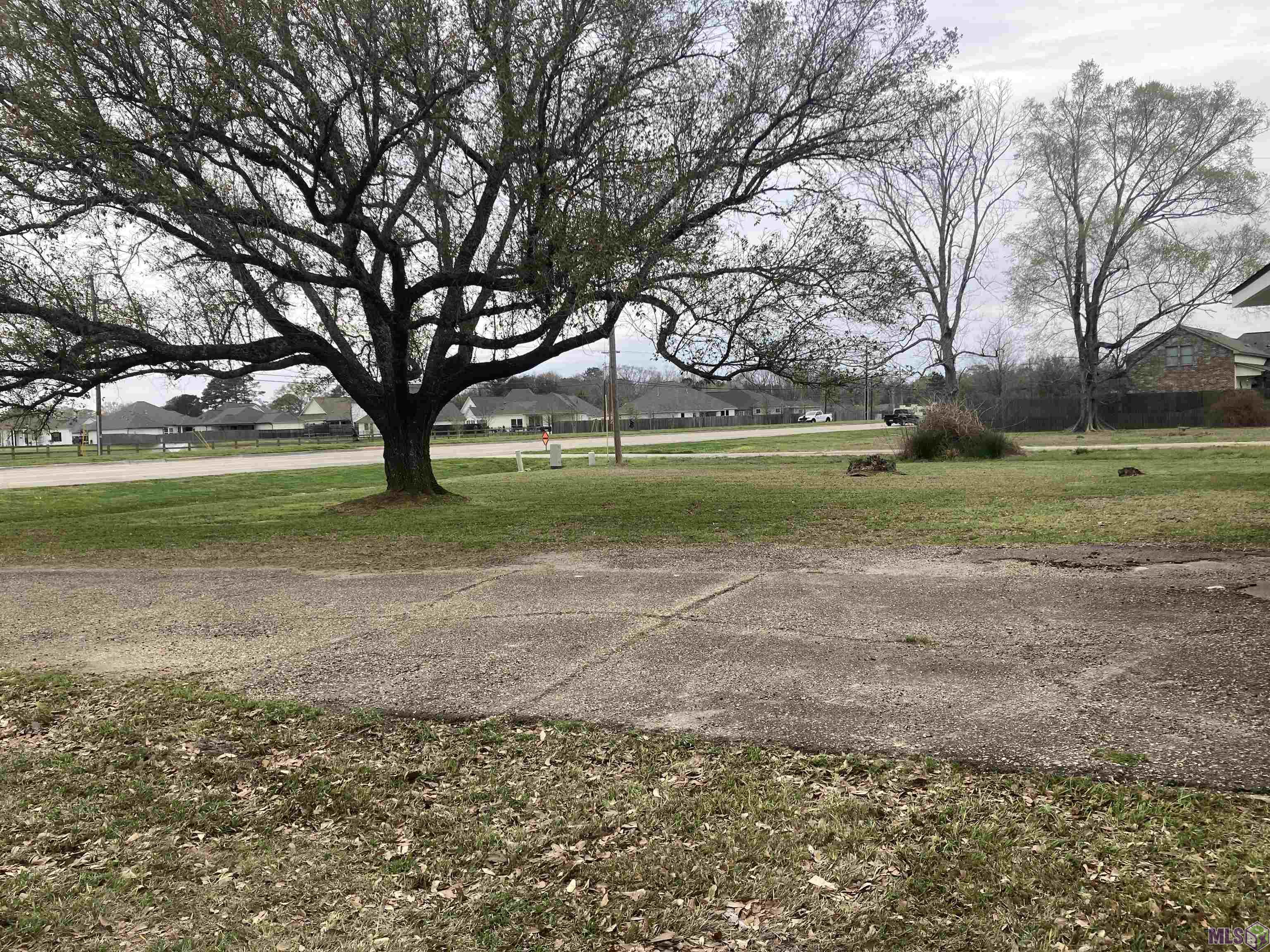 8216 Sullivan Road Baton Rouge, LA 70818 - Photo 3 of 21
