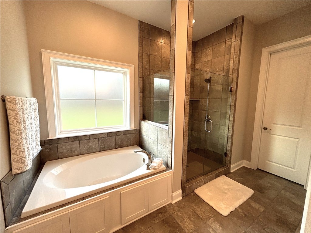 1840 Waterfall Road Auburn, AL 36830 - Photo 14 of 33 Gallery Image 14