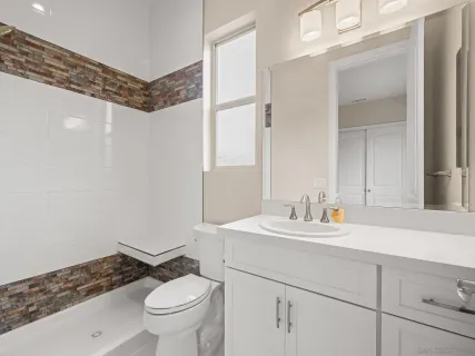 $1,400,000 | 10616 Via Tiglio, Lakeside, CA 92040
