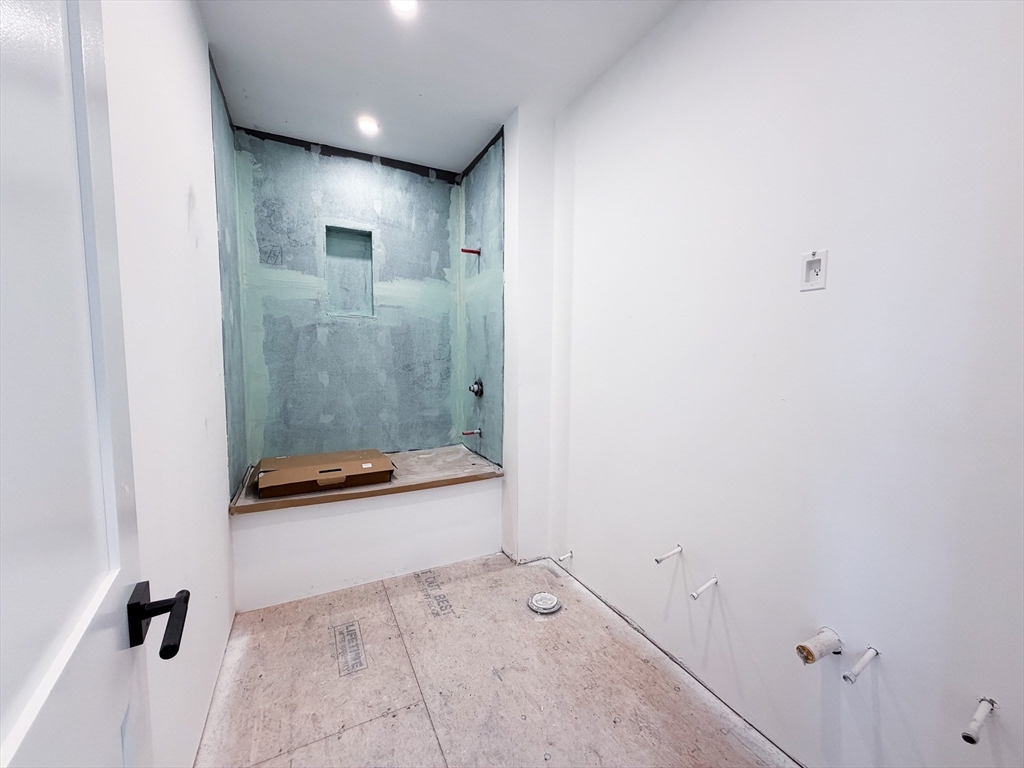 4 Oneil Way Saugus, MA 01906 - Photo 18 of 42