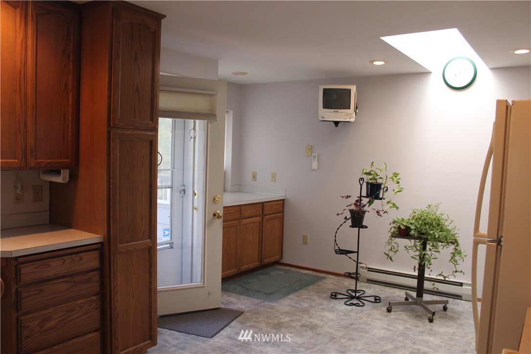 230 South 15th Street Renton, WA 98055 - Photo 12 of 25