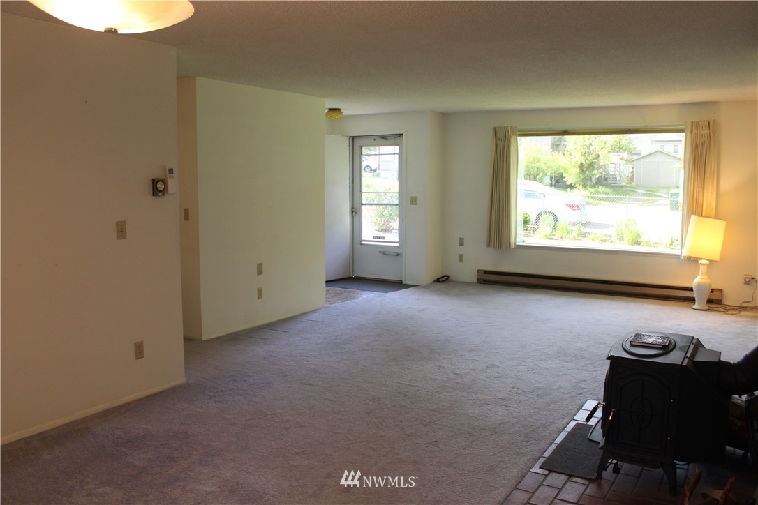 230 South 15th Street Renton, WA 98055 - Photo 3 of 25