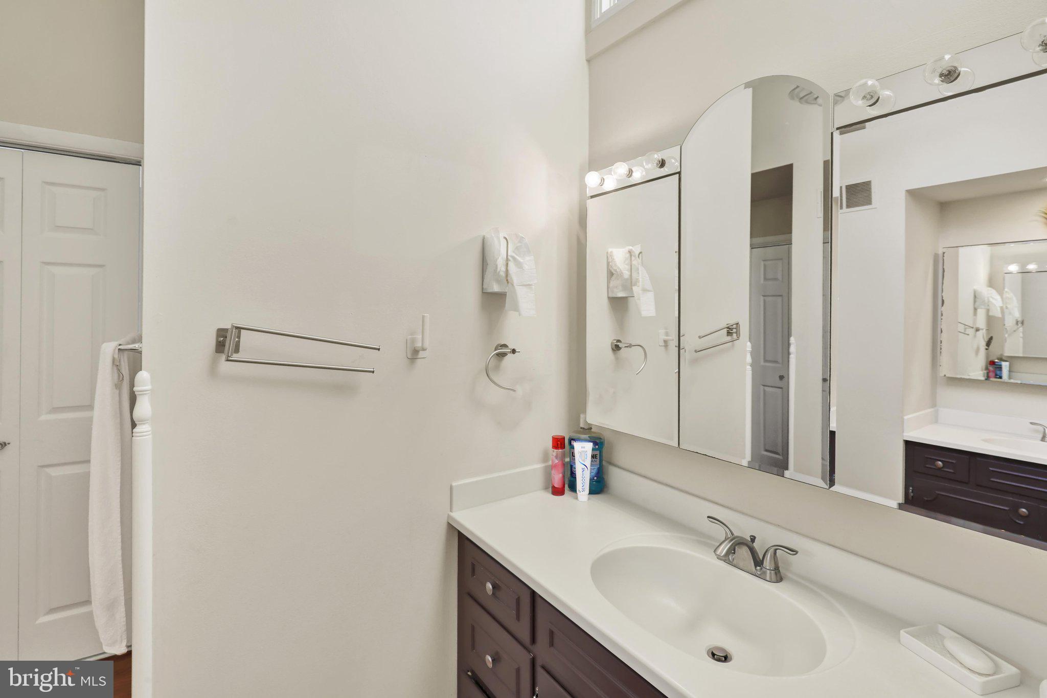 2210 Greenwood Road Allentown, PA 18103 - Photo 28 of 61 360_3408