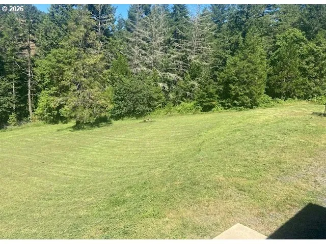 $470,000 | 345 Debbie Court, Glide, OR 97443