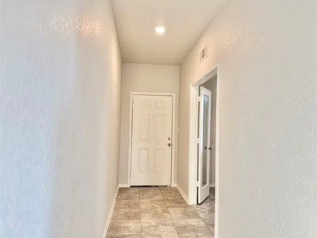 $1,975 | 3111 Red Columbine Street, New Braunfels, TX 78130