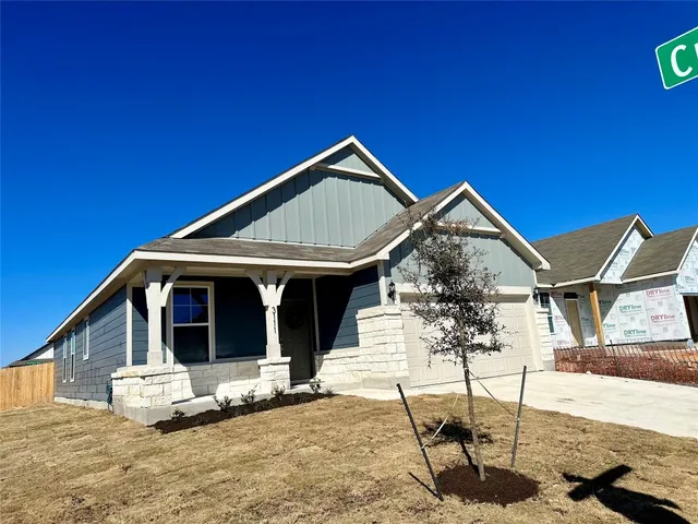 $1,975 | 3111 Red Columbine Street, New Braunfels, TX 78130