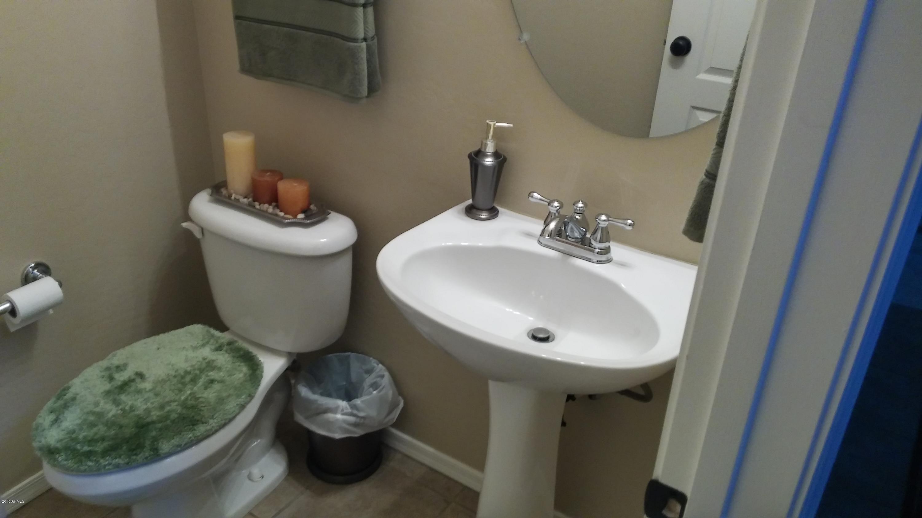 2322 East Pecan Road Phoenix, AZ 85040 - Photo 12 of 40 20150827_144701_HDR