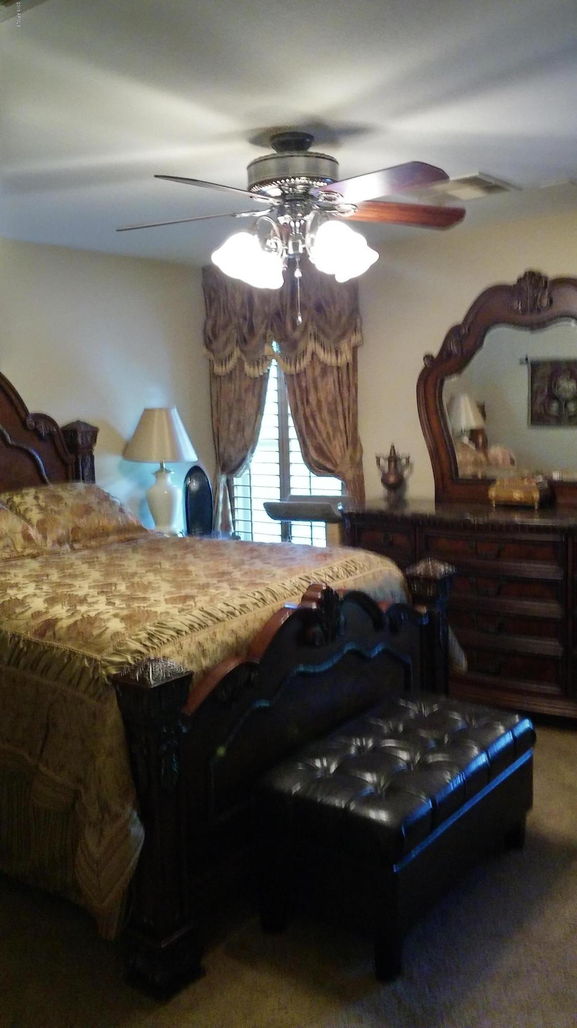 2322 East Pecan Road Phoenix, AZ 85040 - Photo 23 of 40 20150827_145000_HDR