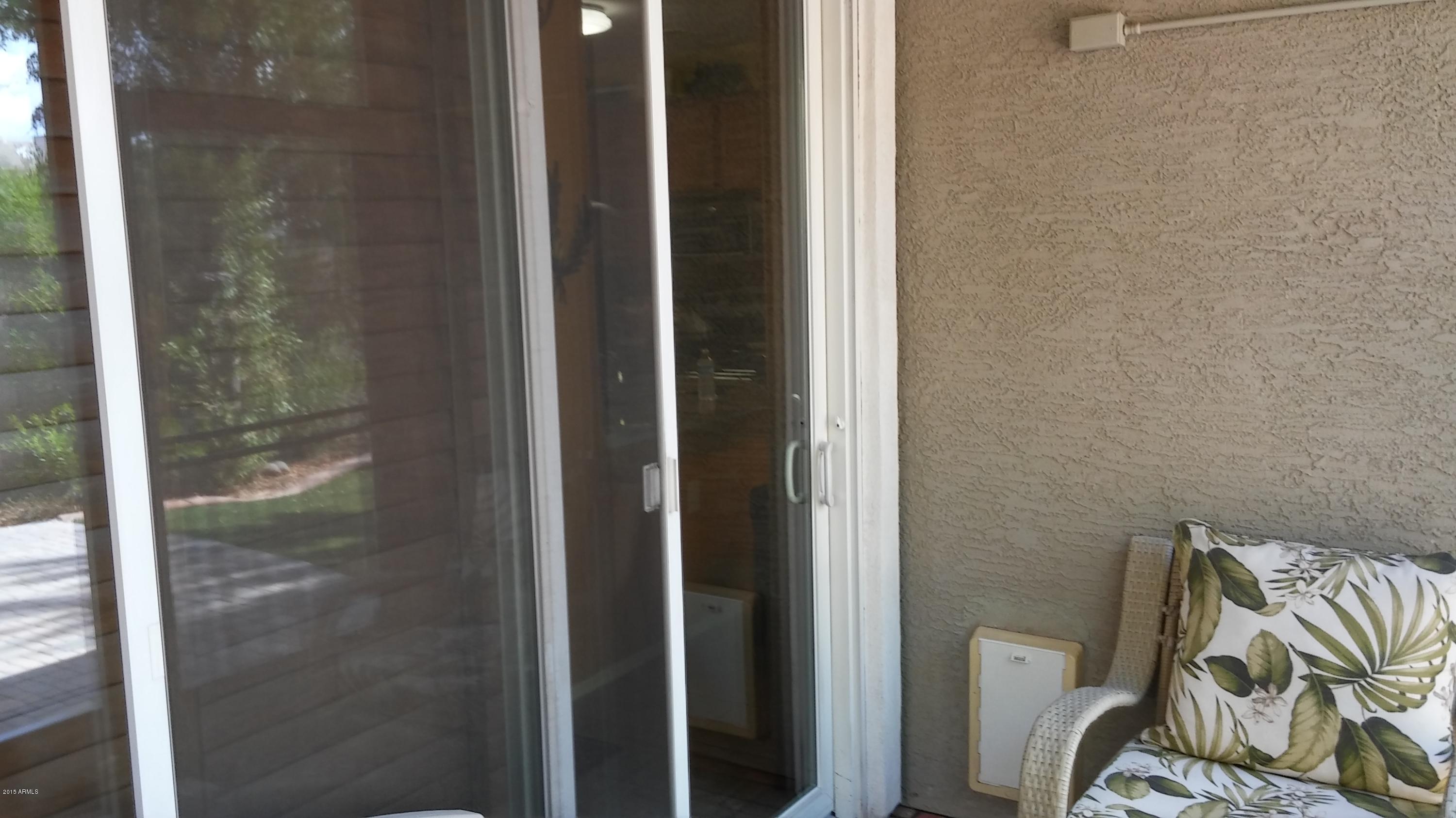 2322 East Pecan Road Phoenix, AZ 85040 - Photo 6 of 40 20150827_144525_HDR