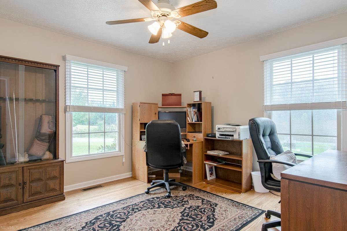 2321 Gate Road Christiansburg, VA 24073 - Photo 30 of 49 Gallery Image 30