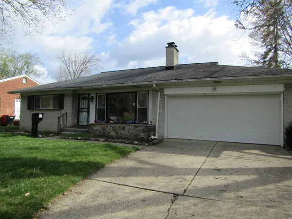 $229,900 | 27182 Spring Arbor Drive, Southfield, MI 48076