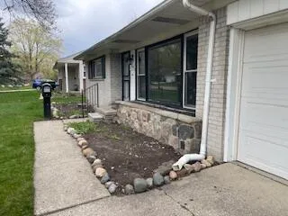 $229,900 | 27182 Spring Arbor Drive, Southfield, MI 48076