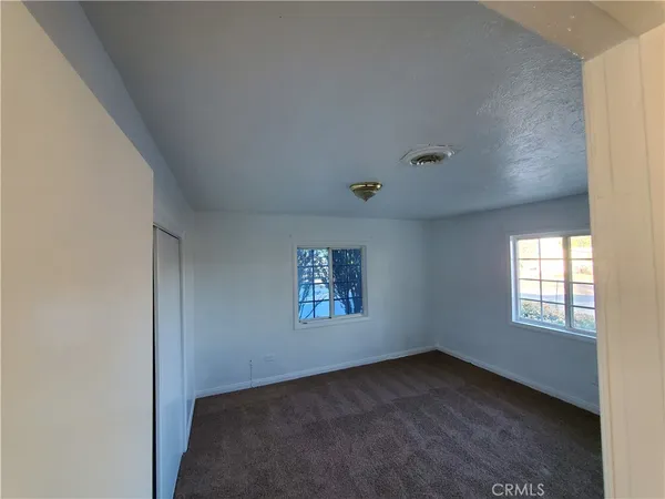 $2,300 | 8550 C Avenue, Hesperia, CA 92345