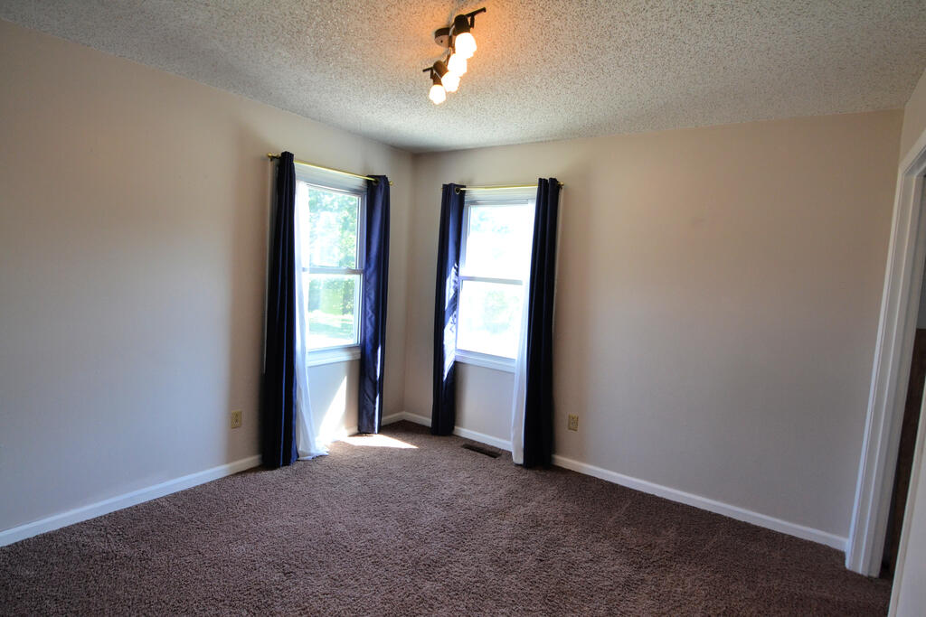 1206 Queens Road Kirksville, MO 63501 - Photo 11 of 33 Gallery Image 11