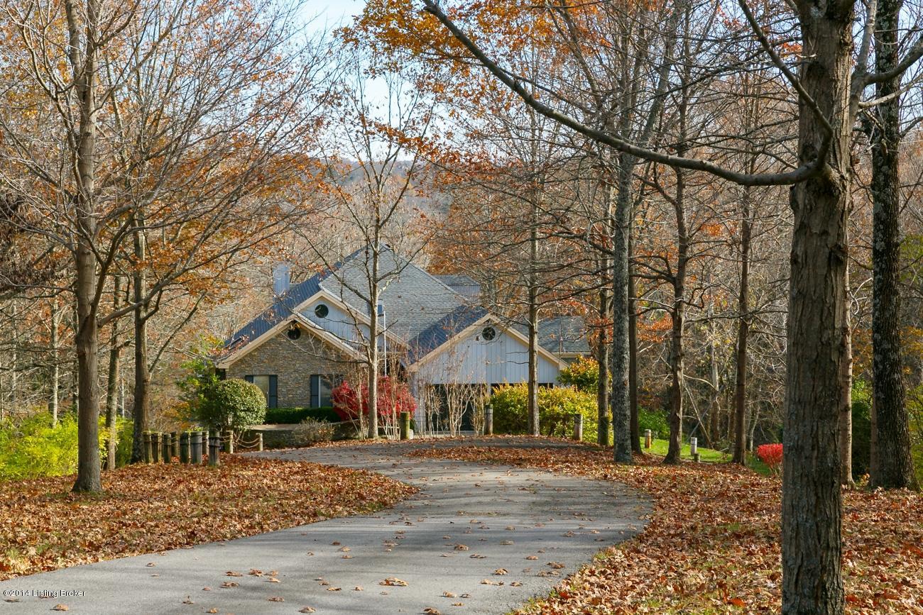 4301 Hopewell Road Louisville, KY 40299 - Photo 4 of 27 Private retreat