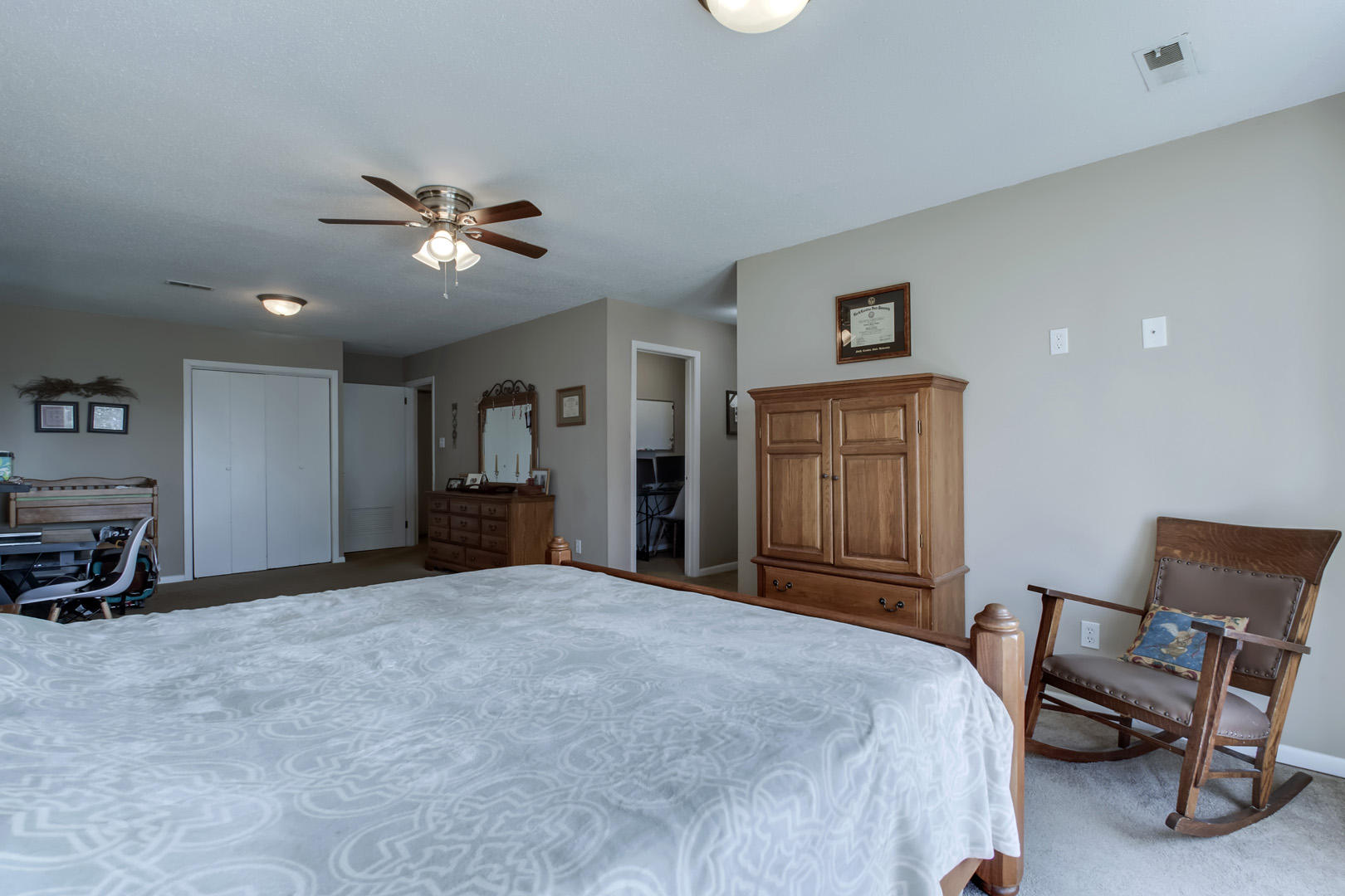 5681 Loudon Ridge Road Lenoir City, TN 37771 - Photo 22 of 40 22_LoudonRidgeRoad_5681_MasterBedroom02