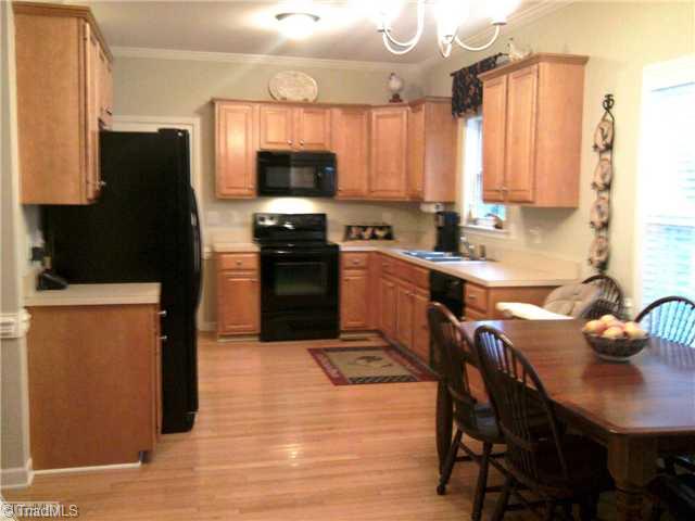 2803 Norwell Court Oak Ridge, NC 27310 - Photo 7 of 16 Kitchen.