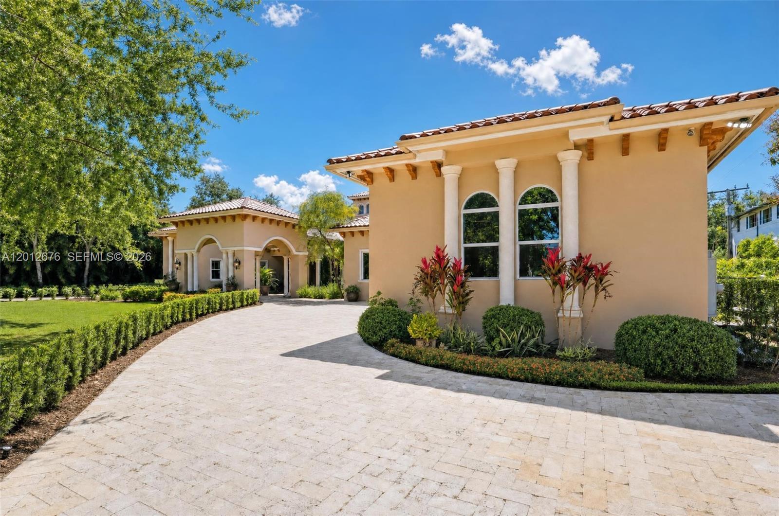 7480 Southwest 100th Street Pinecrest, FL 33156 - Photo 4 of 37 Photo 4