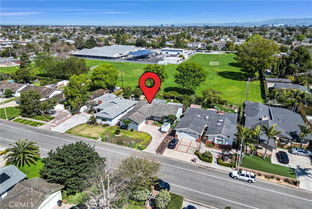 440 Cabrillo Street Costa Mesa, CA 92627 - Photo 33 of 36 an aerial view of multiple house
