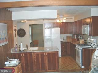 36 Crown Road Ewing, NJ 08638 - Photo 4 of 6
