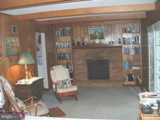 36 Crown Road Ewing, NJ 08638 - Photo 5 of 6