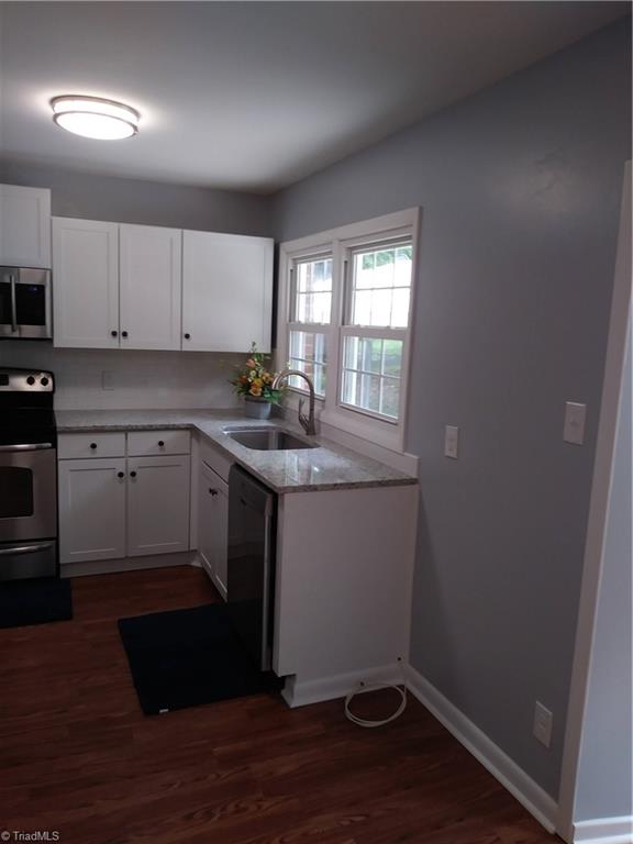 3604 Rolling Road High Point, NC 27265 - Photo 25 of 29 Garage