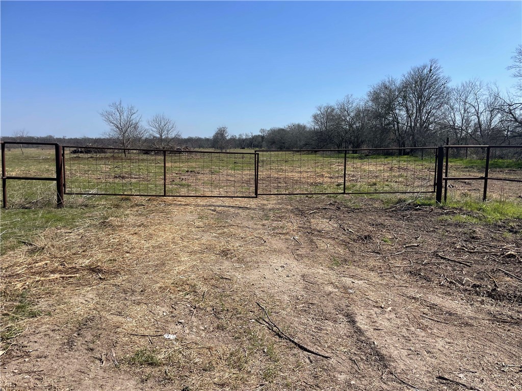 243 Hwy 7 Road West Kosse, TX 76653 - Photo 6 of 11 a view of a yard with a fence