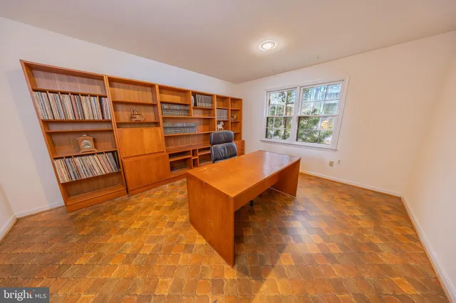 $1,225,000 | 2201 Nobehar Drive, Vienna, VA 22181