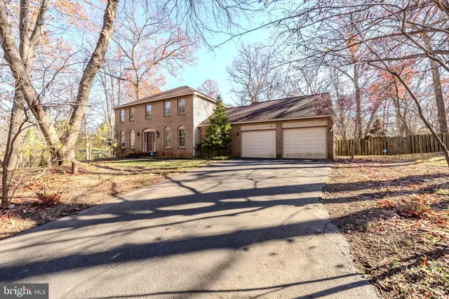 $1,250,000 | 2201 Nobehar Drive, Vienna, VA 22181