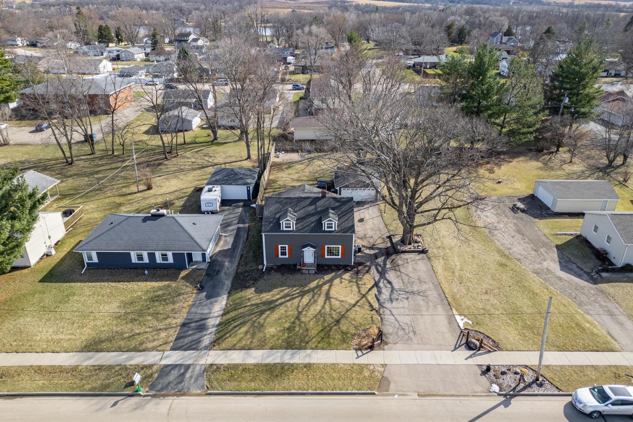 932 West 2nd Street Byron, IL 61010 - Photo 3 of 44