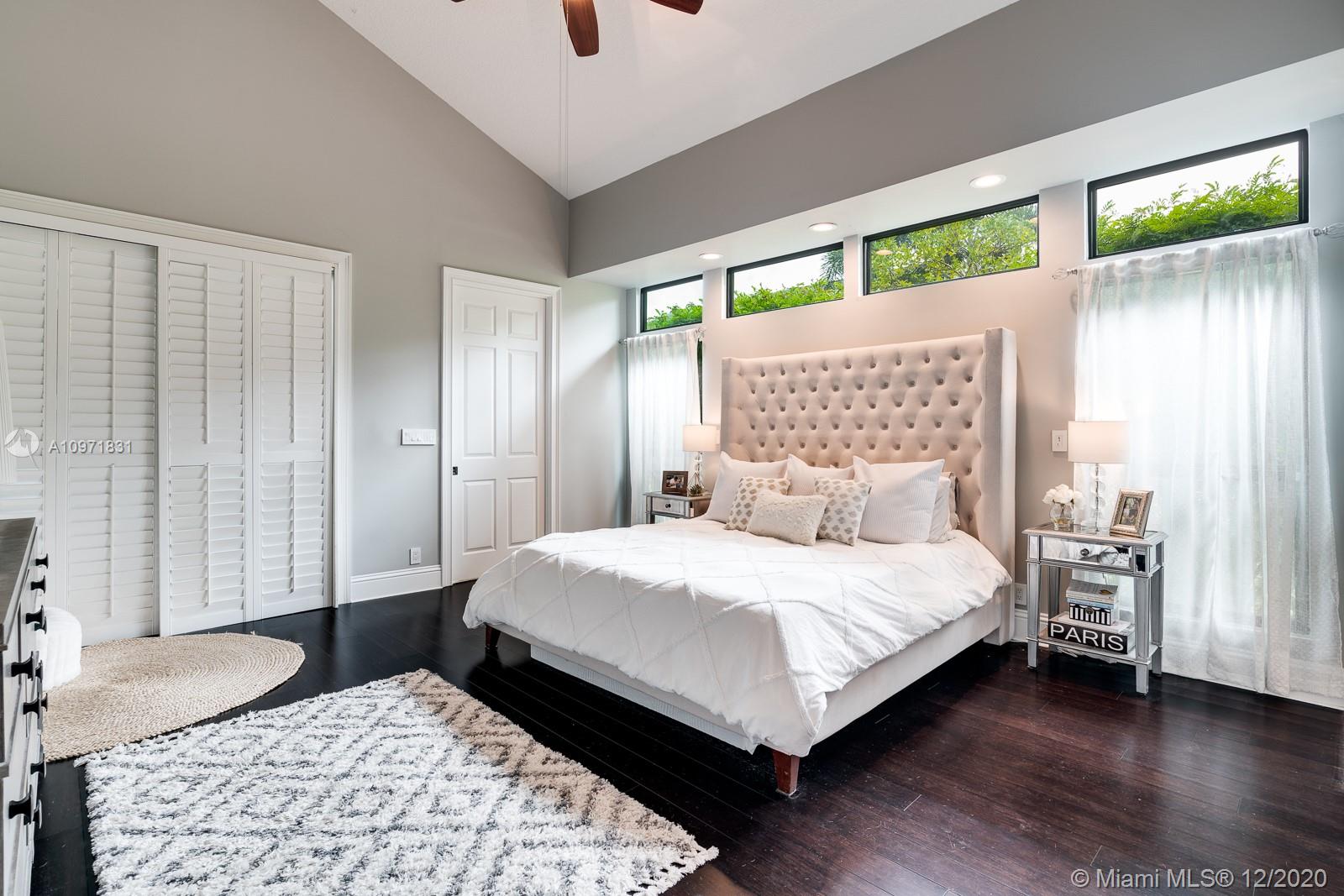 Colonnade Boca Raton, FL 33434 - Photo 16 of 51