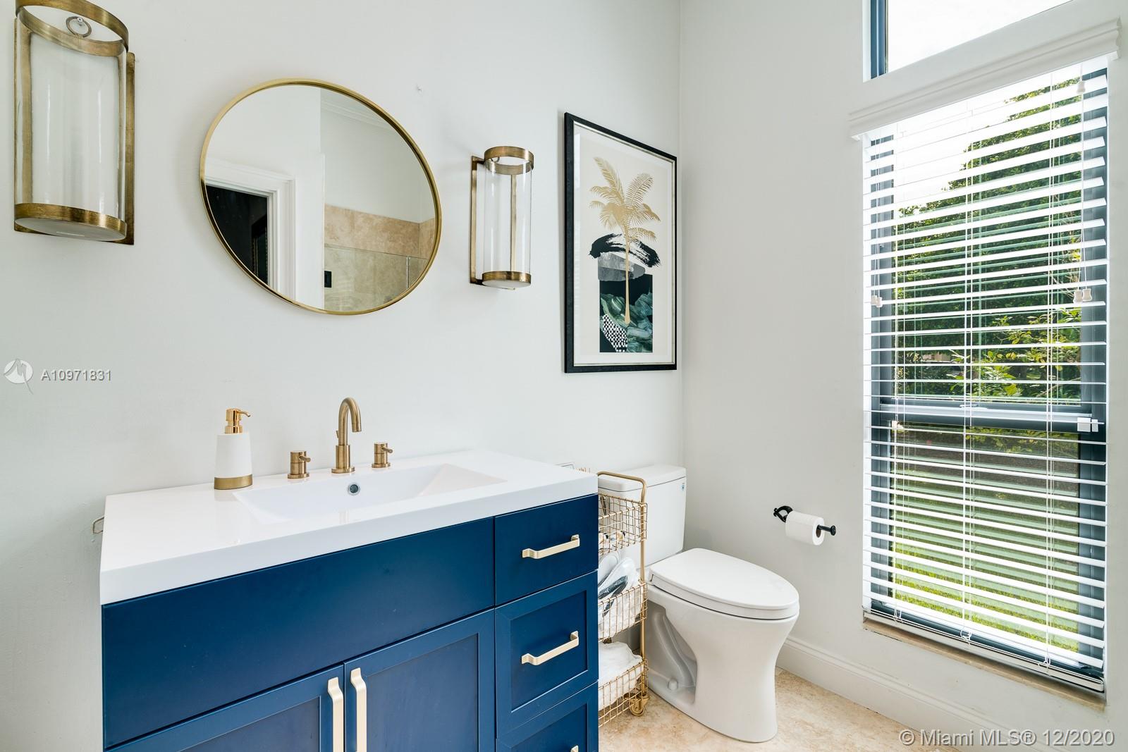 Colonnade Boca Raton, FL 33434 - Photo 17 of 51