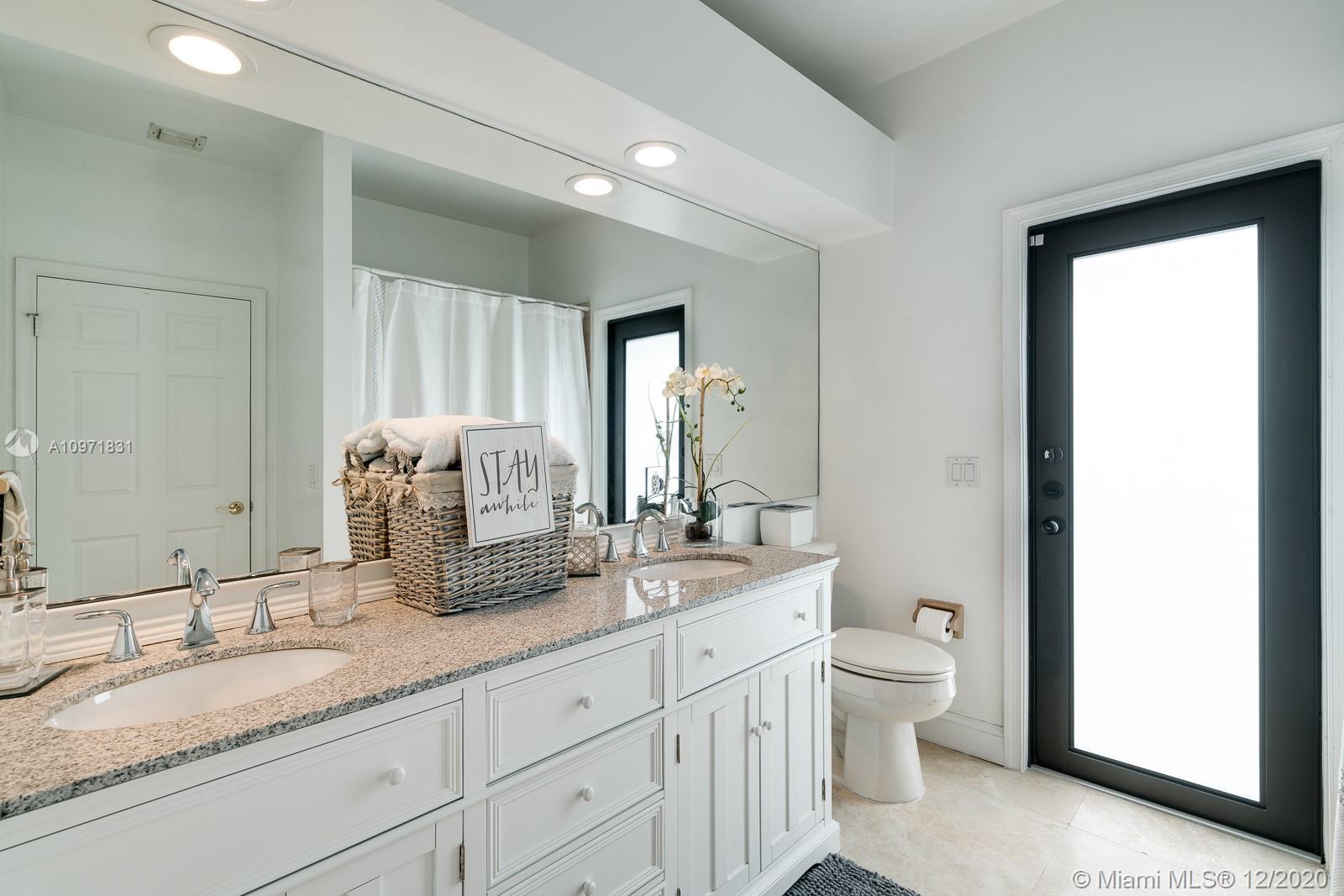 Colonnade Boca Raton, FL 33434 - Photo 26 of 51