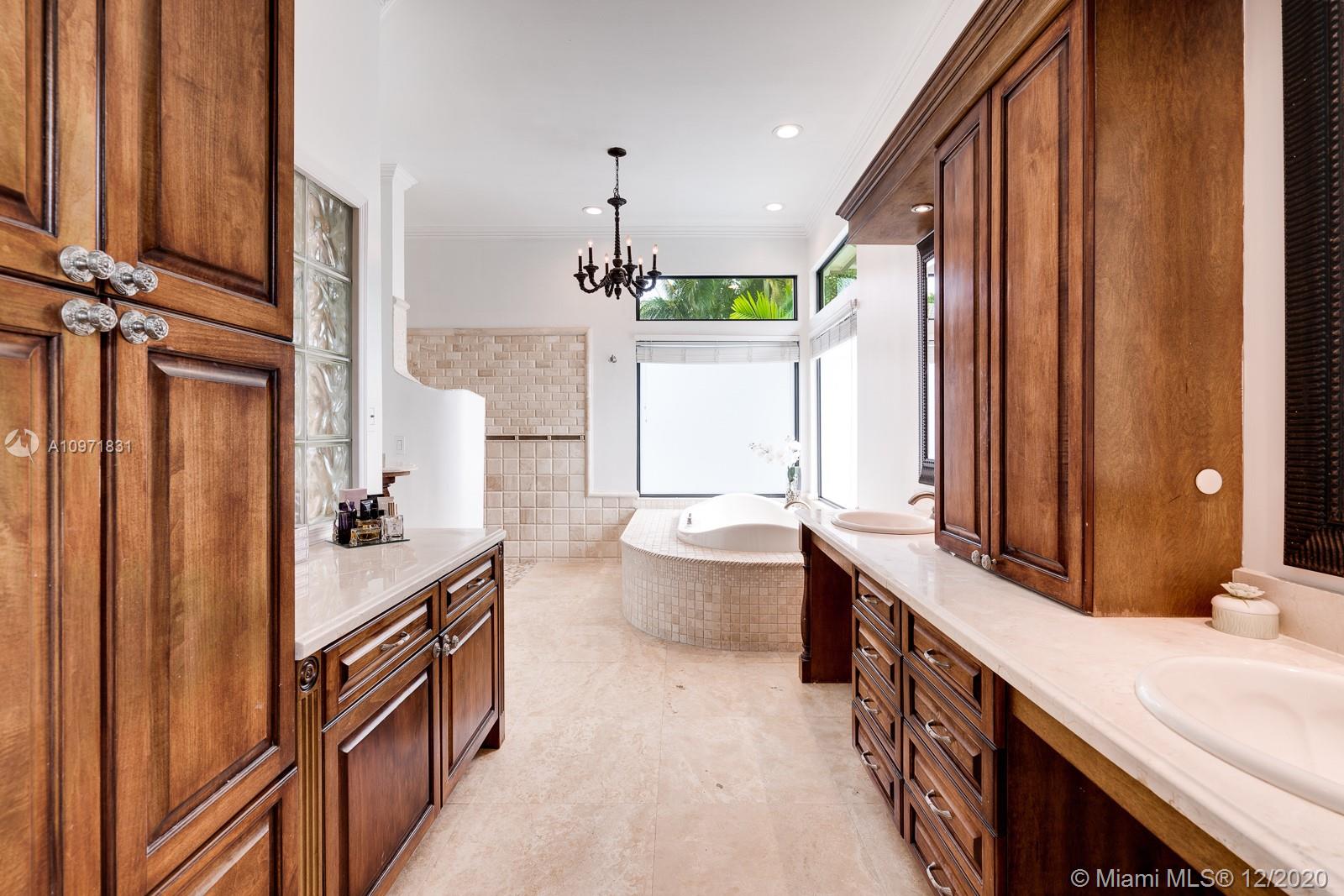 Colonnade Boca Raton, FL 33434 - Photo 31 of 51