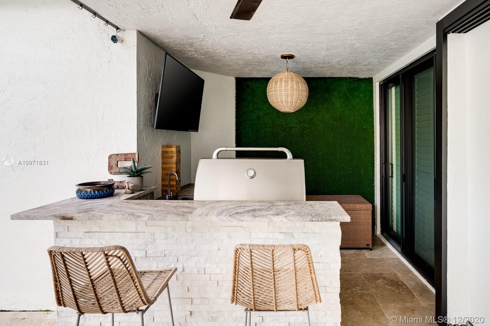 Colonnade Boca Raton, FL 33434 - Photo 10 of 51