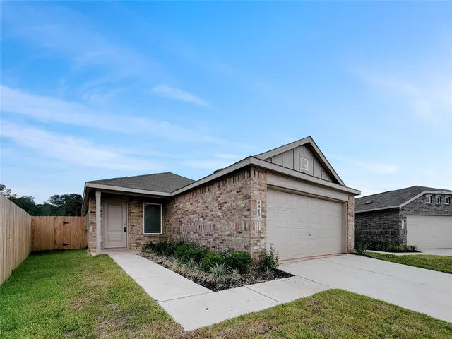 $1,615 | 1619 Winwood Drive, Conroe, TX 77303