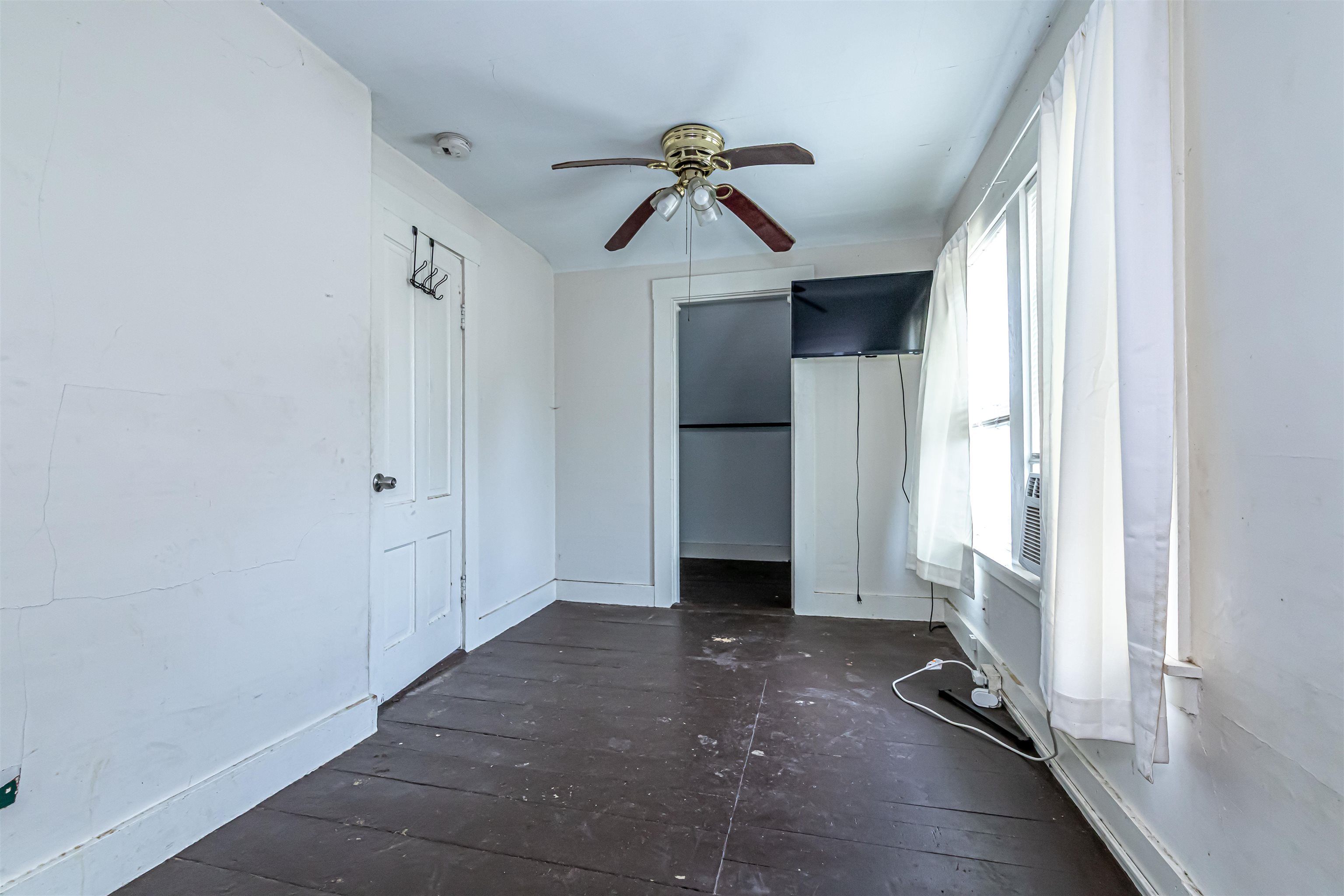 82 Howard Street Winchester, NH 03470 - Photo 12 of 30