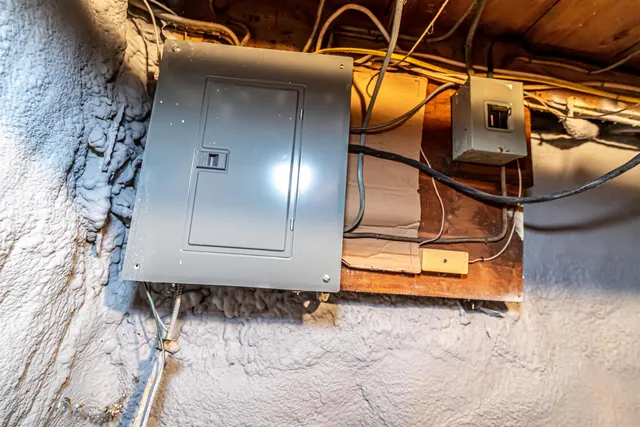 $189,900 | 82 Howard Street, Winchester, NH 03470