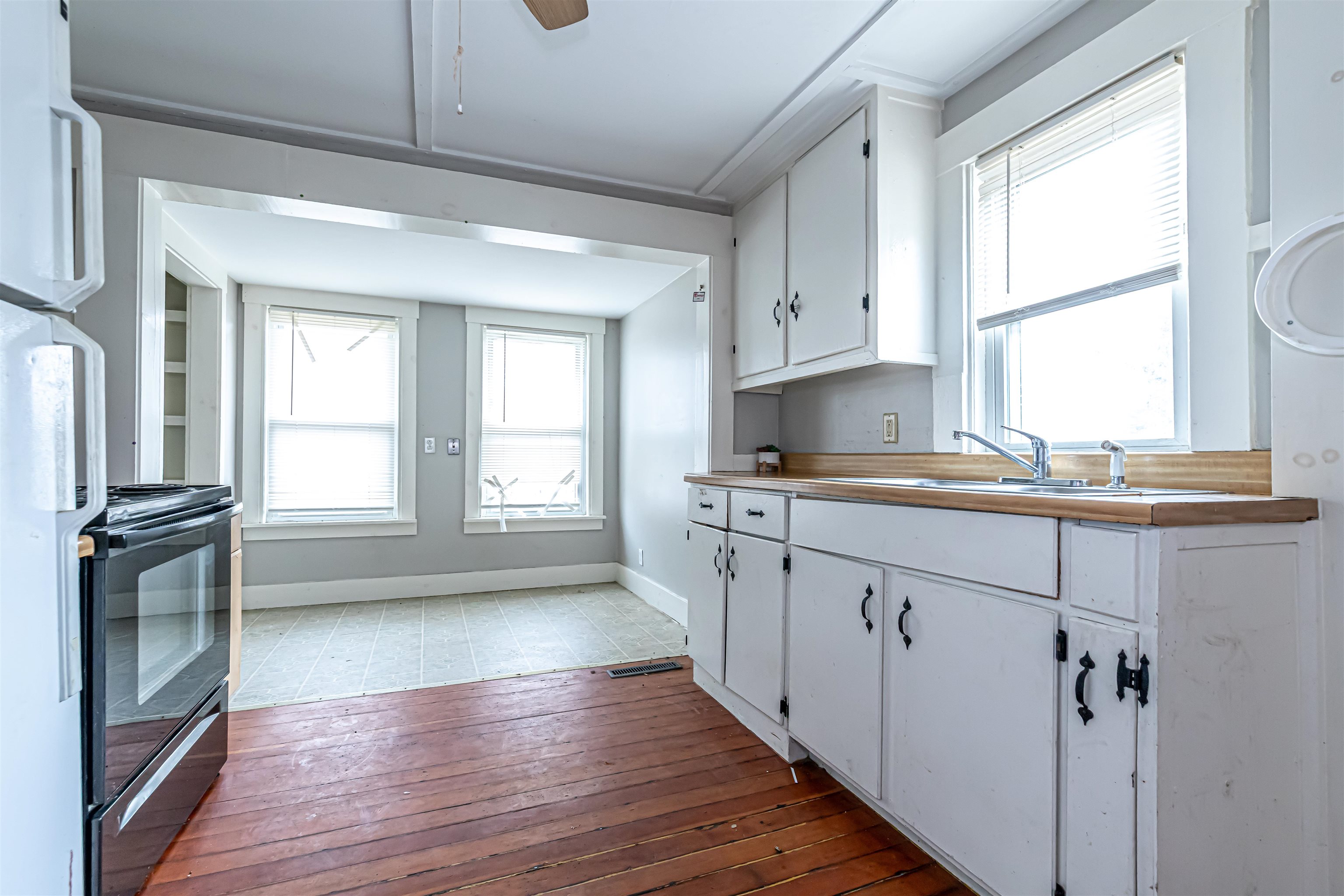 82 Howard Street Winchester, NH 03470 - Photo 7 of 30