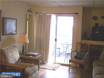 302 Anglers Road, Unit 302 Lewes, DE 19958 - Photo 4 of 7 Living Room